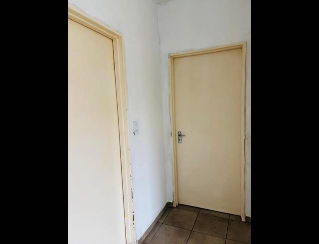 2 BEDROOM PROPERTY TO RENT IN FLEURHOF